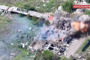 Video trận đánh quyết liệt giành quyền kiểm soát Kirovsk