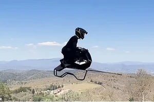 AirBike – Siêu xe bay tốc độ cao lấy cảm hứng từ Star Wars