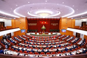 Phiên khai mạc Hội nghị lần thứ 10 Ban Chấp hành Trung ương Đảng Cộng sản Việt Nam khóa XIII. (Ảnh: Dương Giang/TTXVN) 