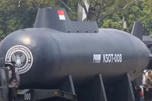 Tàu ngầm tự hành KSOT-008 được trang bị AI của Indonesia.