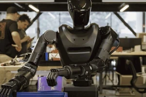 Một robot Phantom đang được sử dụng trong sản xuất hàng tiêu dùng. Ảnh: Foundation Future Industries