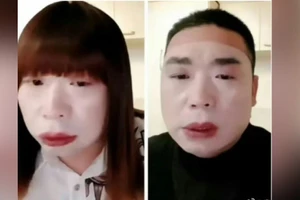 Người đàn ông mặc đồ phụ nữ, họ Jiao, đã bị bắt giữ vì nghi ngờ phát tán tài liệu khiêu dâm. Ảnh: Sina Weibo
