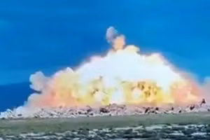 Cơn thịnh nộ: Bom nhiệt áp Gazap nặng gần 1 tấn tạo sóng xung kích kinh hoàng