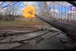 Khoảnh khắc xe tăng T-72B3M khai hỏa, phá tan sở chỉ huy ngầm ở LPR