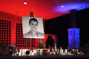 Charlie Kirk bị ám sát tại một sự kiện ở Đại học Utah Valley.