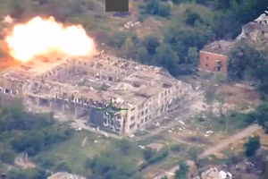 Hỏa lực phá hủy 8 trạm tác chiến điện tử, radar phản pháo AN/TPQ-50