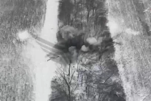 Đòn tấn công phá hủy trạm tác chiến điện tử, radar phản pháo và kho đạn