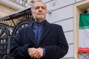 Đại sứ Iran tại Nga Kazem Jalali.