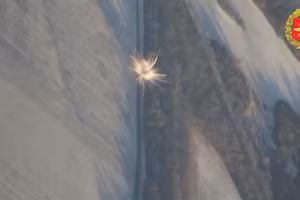 Đòn tập kích xóa sổ bệ phóng Flamingo và xe HIMARS