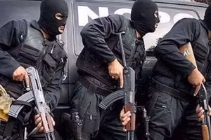 Cảnh sát Đơn vị đặc biệt Iran trong một chiến dịch bí mật. 