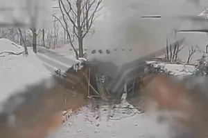 Đòn tấn công quy mô lớn vào doanh nghiệp quốc phòng, loạt khí tài bị phá hủy