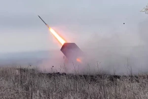 Nga phá hủy hệ thống Grad, tập kích loạt hạ tầng cảng và năng lượng Ukraine