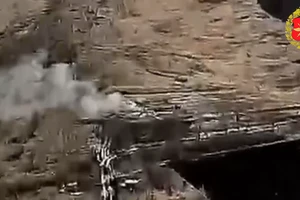 Loạt radar đắt tiền và trực thăng Mi-8 bị xóa sổ trong đợt tập kích dữ dội