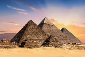 Ai đã thực sự xây dựng kim tự tháp Giza? Bí ẩn cổ xưa đang bị thách thức