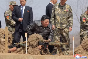 Chùm ảnh ông Kim Jong un thị sát căn cứ quân sự, chỉ đạo huấn luyện chung