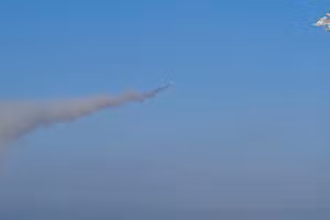 Đòn chính xác phá hủy loạt xe bọc thép và radar phản pháo AN/TPQ-50