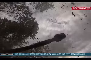 Pháo tự hành Acacia san phẳng trung tâm chỉ huy UAV ở Nam Donetsk