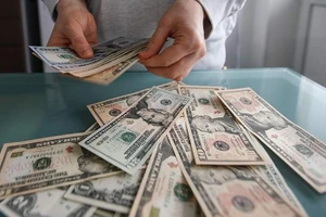 Cảnh báo hậu quả thảm khốc từ việc tịch thu tài sản đóng băng