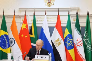 Tổng thống Putin tham dự cuộc họp thượng đỉnh BRICS trực tuyến.