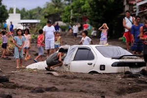 Hình ảnh kinh hoàng ở Philippines sau khi bão Trami tấn công