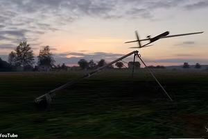 Video siêu vũ khí: Drone cảm tử Red Dragon tự xác định mục tiêu và tiêu diệt