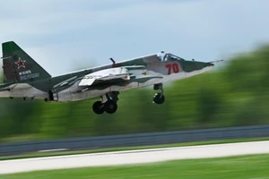 Máy bay Su-25.