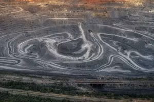 Ảnh minh họa: Một mỏ đồng, vàng và bạc khổng lồ đã được tìm thấy ở khu vực dãy núi Andes.