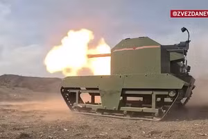 Video thử nghiệm thực chiến robot trang bị loạt súng mạnh mẽ