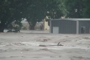 Trại hè tan hoang: Ít nhất 23 bé gái mất tích giữa dòng lũ dữ Texas