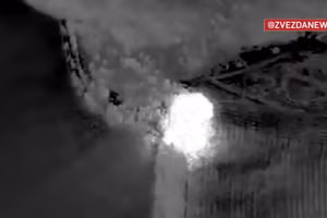 Khoảnh khắc Iskander-M phá tan 2 bệ phóng tên lửa ATACMS nhắm vào Voronezh