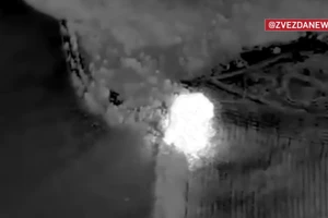 Khoảnh khắc Iskander-M phá tan 2 bệ phóng tên lửa ATACMS nhắm vào Voronezh