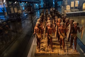 Cận cảnh bảo tàng khổng lồ chứa hơn 50.000 cổ vật bên kim tự tháp Giza