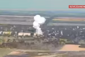 Bom FAB-1500 không kích trúng điểm tập kết binh sĩ tại DPR