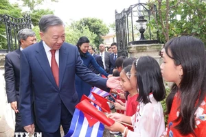 Tổng Bí thư, Chủ tịch nước Tô Lâm gặp mặt cộng đồng người Việt Nam tại Cuba