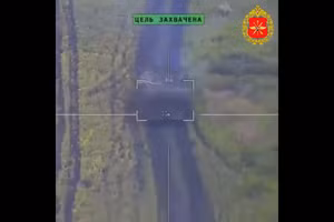 Nga không kích dồn dập, tấn công cảng biển, sân bay quân sự và xưởng UAV của Ukraine