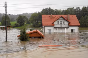 Hình ảnh lũ lụt cướp nhiều sinh mạng ở miền trung châu Âu