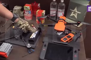 Video sư đoàn dù tạo phòng thí nghiệm để mổ xẻ UAV đối phương