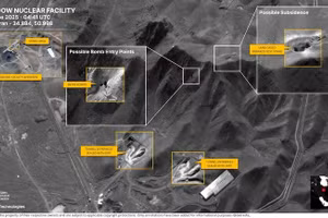 Hình ảnh sau vụ tấn công của Mỹ của cơ sở Fordow cho thấy những nơi có thể là điểm xâm nhập của bom.