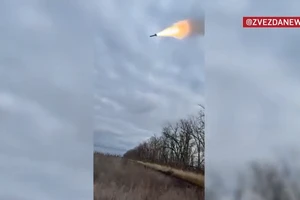 Video Strela-10M bắn rụng drone Batyar trên bầu trời Zaporozhye