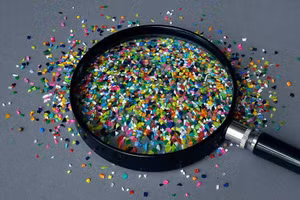 (Ảnh minh họa hạt vi nhựa)