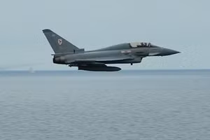 Tiêm kích Typhoon.