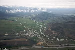 Cơ quan Khảo sát Địa chất Hoa Kỳ (USGS) phát hiện hoạt động địa chấn gần Stanley (trong hình), nằm trên đường đứt gãy có khả năng gây ra động đất lớn.