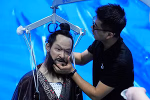 Cửa hàng toàn robot ở Bắc Kinh khiến nhiều người tò mò