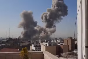 Iran bị tấn công.