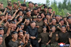 Ông Kim Jong Un thăm căn cứ huấn luyện lực lượng đặc nhiệm