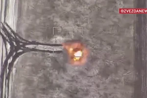 Video Lancet xóa sổ xe tăng T-72 và T-64 tại hướng Dobropillia