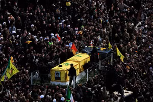 Hình ảnh hàng chục nghìn người chen chân dự tang lễ cựu thủ lĩnh Hezbollah
