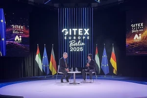 Giáo sư Geoffrey Hinton tuyên bố gia sư cá nhân AI sẽ 'hiệu quả hơn nhiều và bớt nhàm chán hơn' so với giáo viên thông thường.