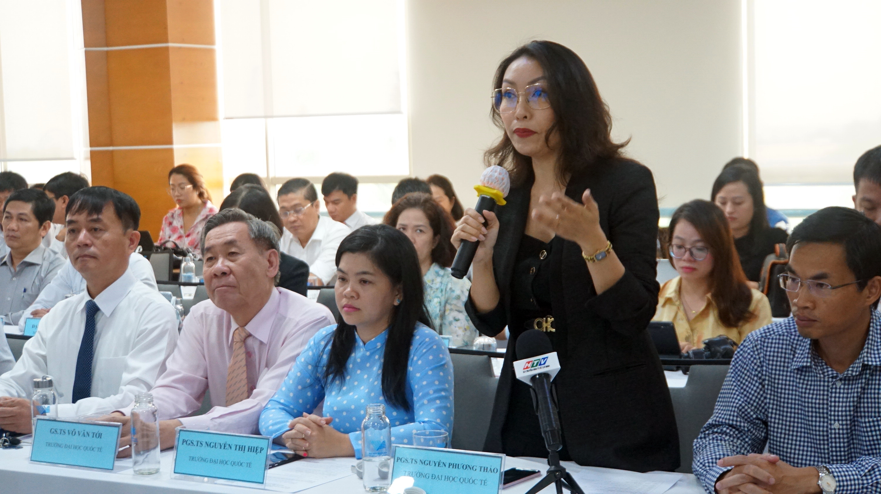 PGS.TS Nguyễn Phương Thảo nêu ý kiến tại buổi làm việc. Ảnh: Mạnh Tùng. PGS.TS Nguyễn Phương Thảo nêu ý kiến tại buổi làm việc. Ảnh: Mạnh Tùng.