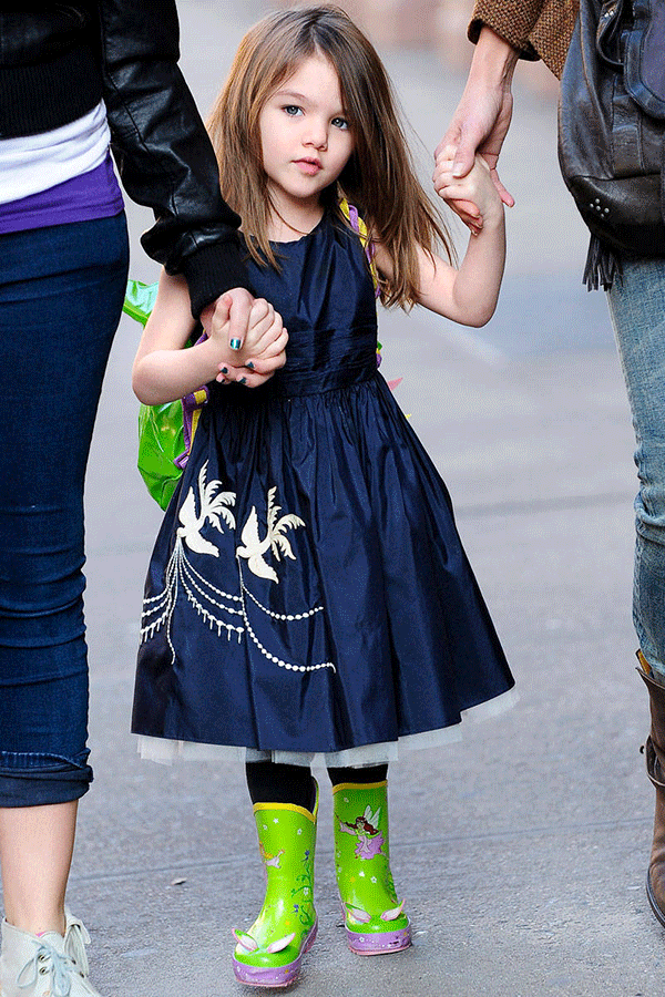 Suri Cruise: Từ công chúa Hollywood đến “cô bé nông thôn” thiếu vắng tình cha ảnh 5 Suri Cruise: Từ công chúa Hollywood đến “cô bé nông thôn” thiếu vắng tình cha ảnh 5